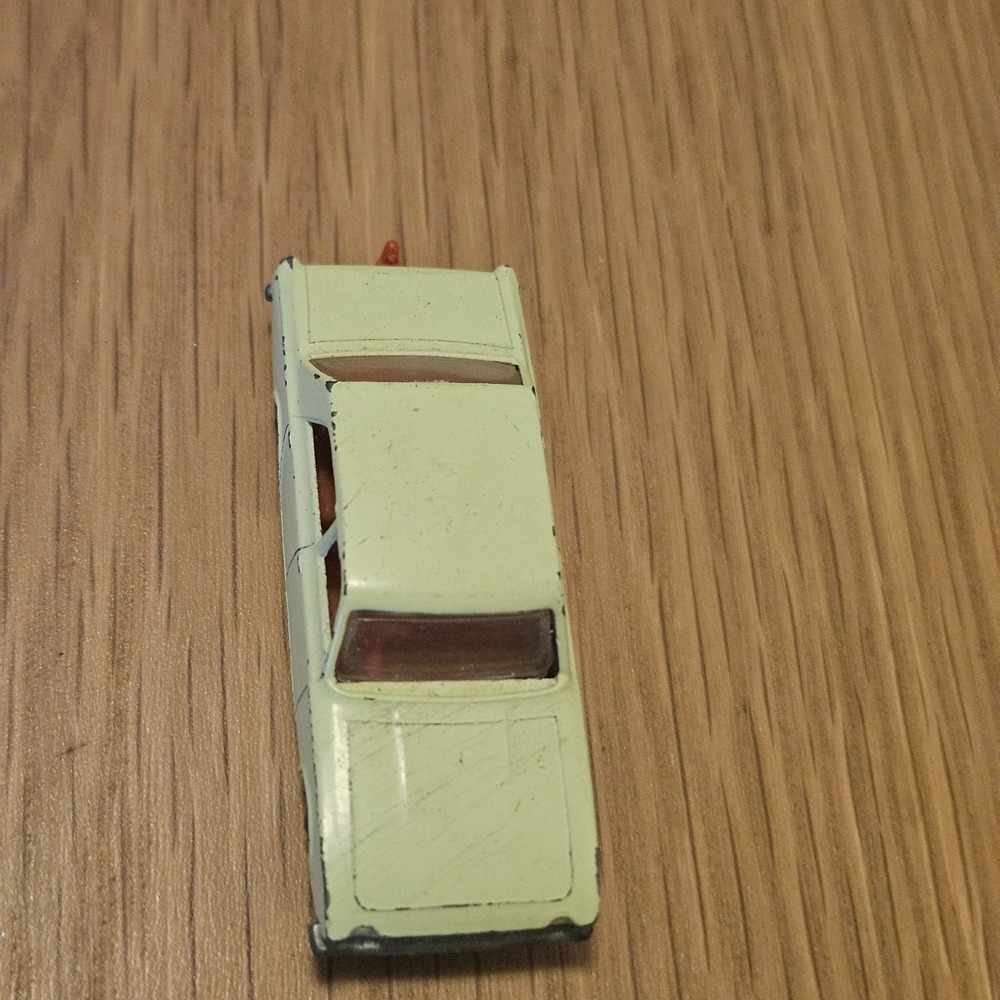 Vintage Lesney Matchbox No.45 Ford Corsair Made In England